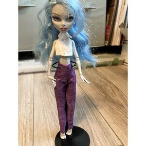 Monster High Doll Ghoulia Yelps Dead Tired  11in Retired 2008 Blue Skin Hair